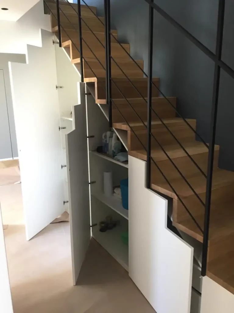 scala con armadio integrato Varese